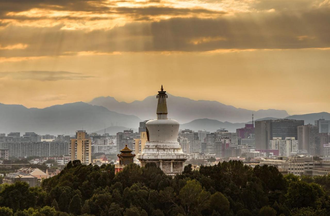 East Sacred Hotel ᴸᴱo---Foreign Accept---Tourism Service English-Speaking 丨 Near Tiananmen Forbidden City丨very Close To Metro Zhangzizhong And Beixinqiao 丨european Foot Ball English丨free Advance Tickets And Laundry Drying Service Coffee Snacks Пекін Екстер'єр фото