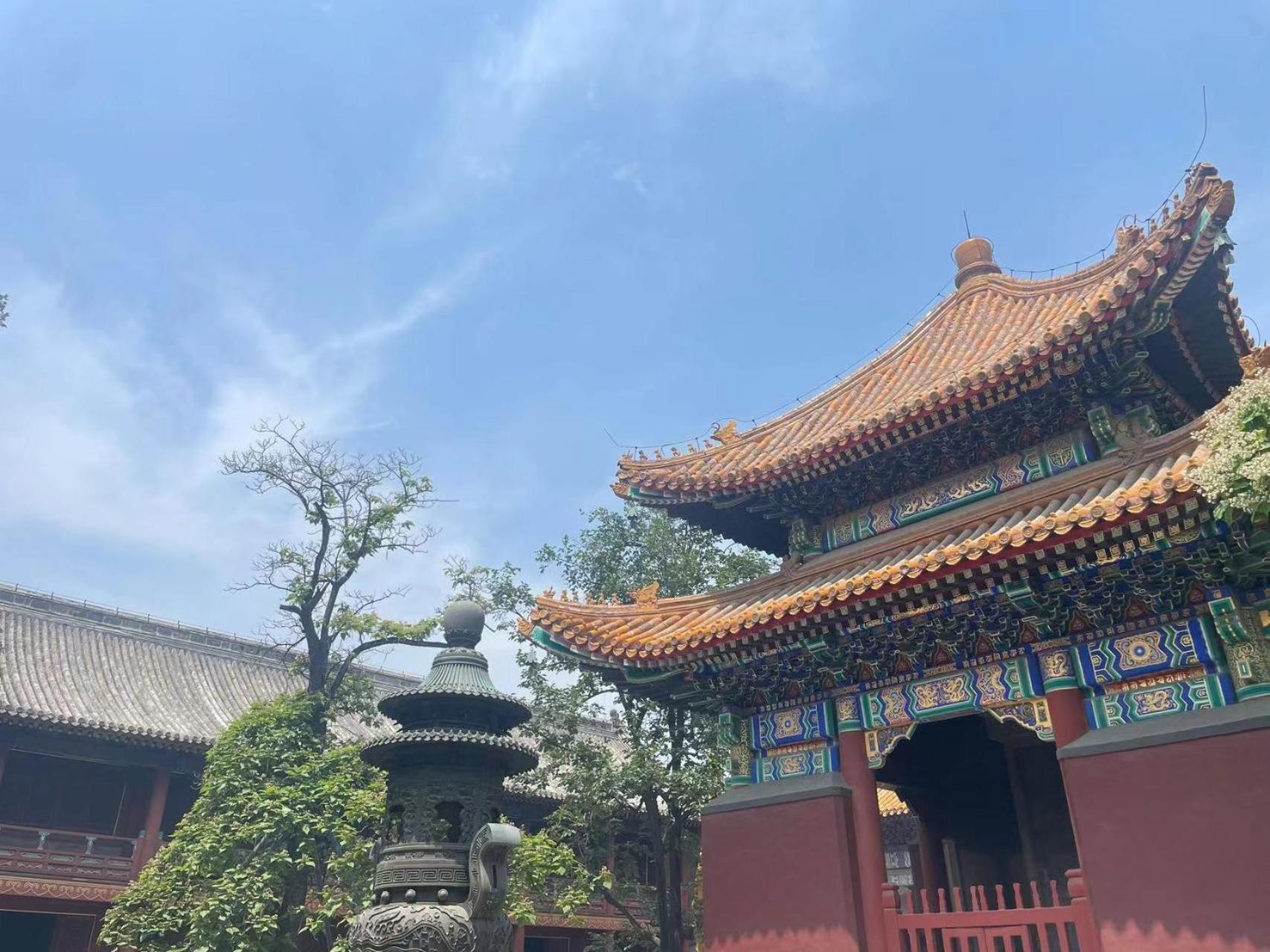East Sacred Hotel ᴸᴱo---Foreign Accept---Tourism Service English-Speaking 丨 Near Tiananmen Forbidden City丨very Close To Metro Zhangzizhong And Beixinqiao 丨european Foot Ball English丨free Advance Tickets And Laundry Drying Service Coffee Snacks Пекін Екстер'єр фото