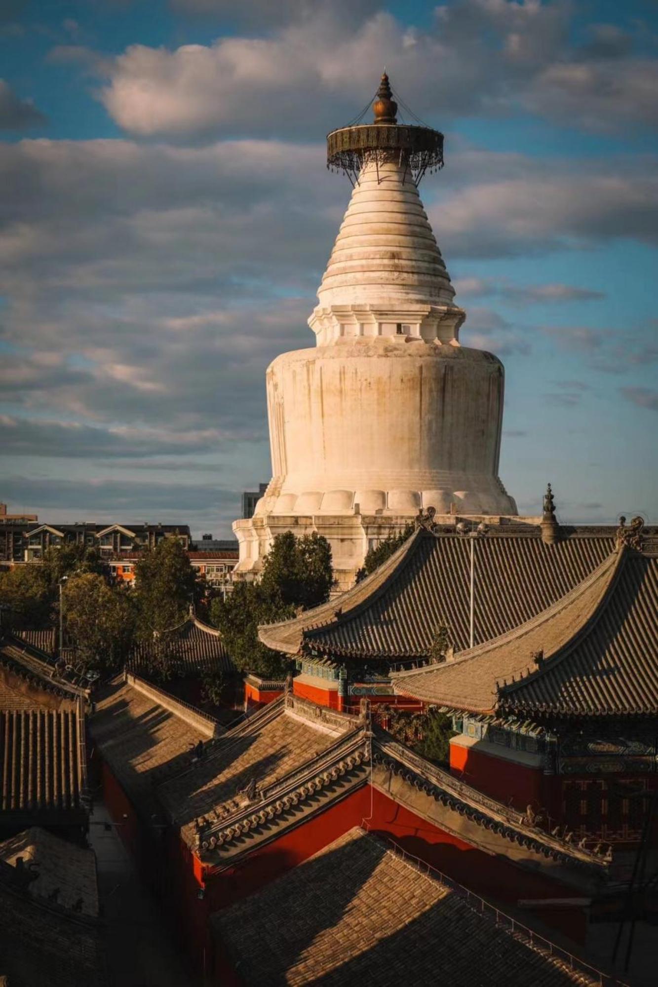East Sacred Hotel ᴸᴱo---Foreign Accept---Tourism Service English-Speaking 丨 Near Tiananmen Forbidden City丨very Close To Metro Zhangzizhong And Beixinqiao 丨european Foot Ball English丨free Advance Tickets And Laundry Drying Service Coffee Snacks Пекін Екстер'єр фото